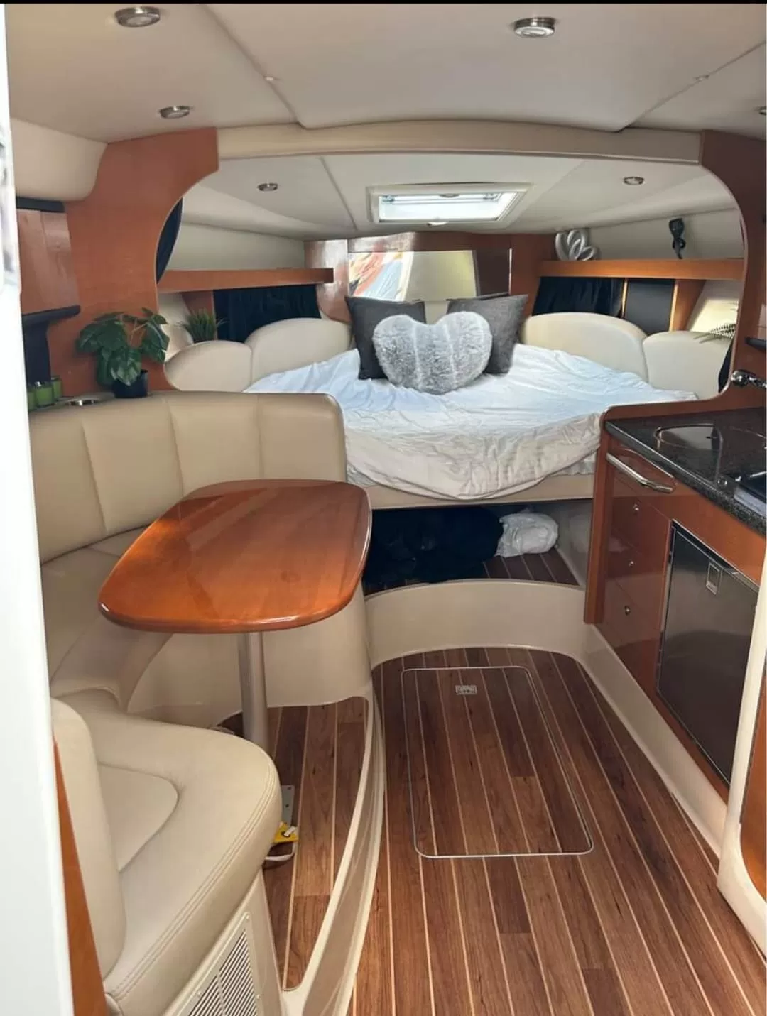 Chaparral 32" — Gallery 2