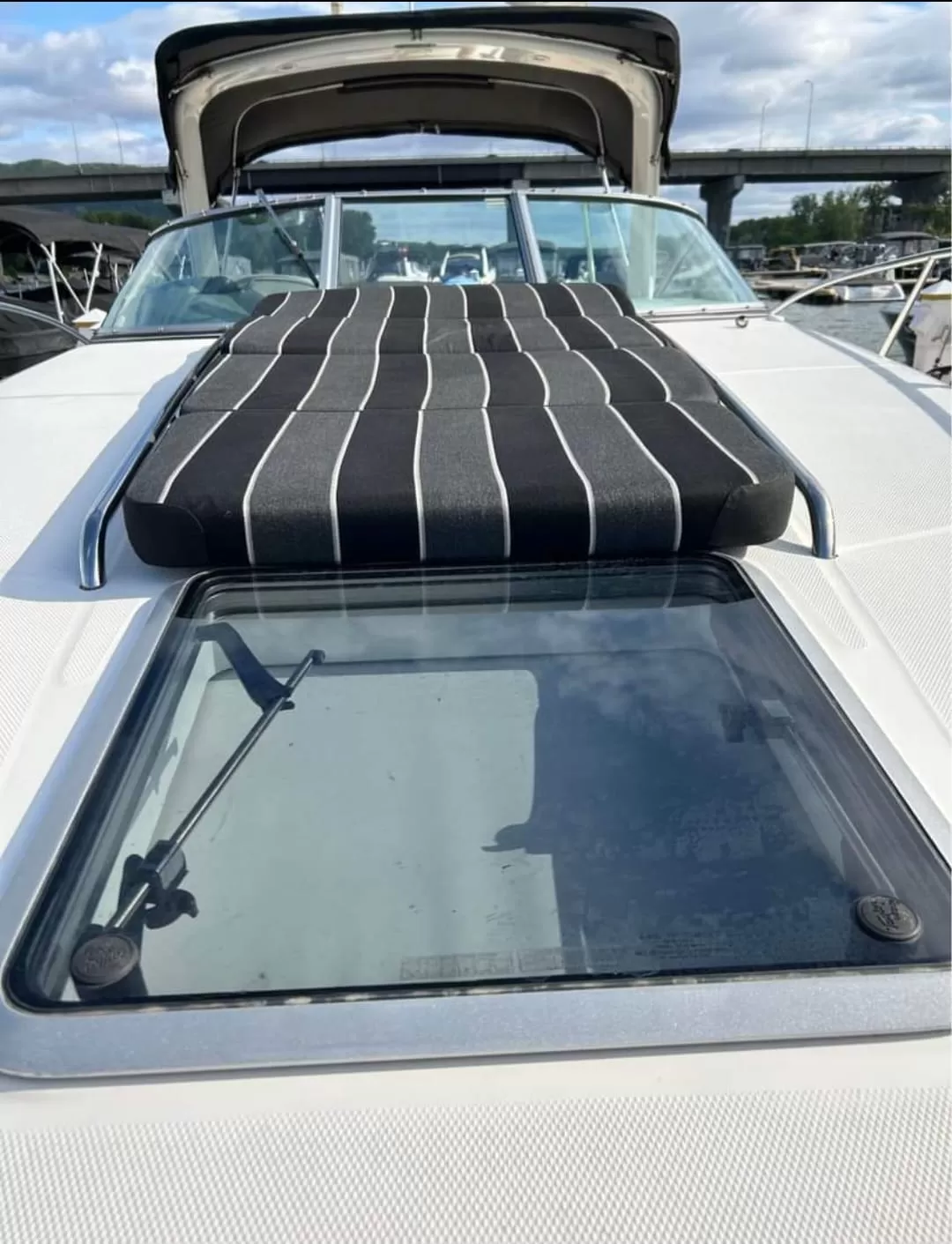 Chaparral 32" — Gallery 3