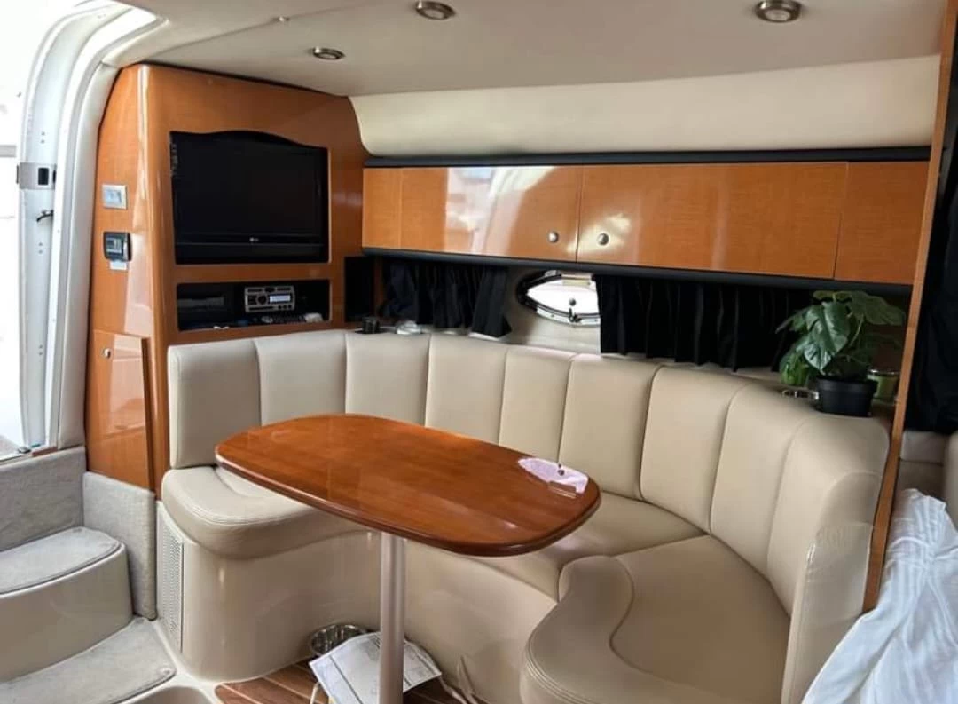 Chaparral 32" — Gallery 6