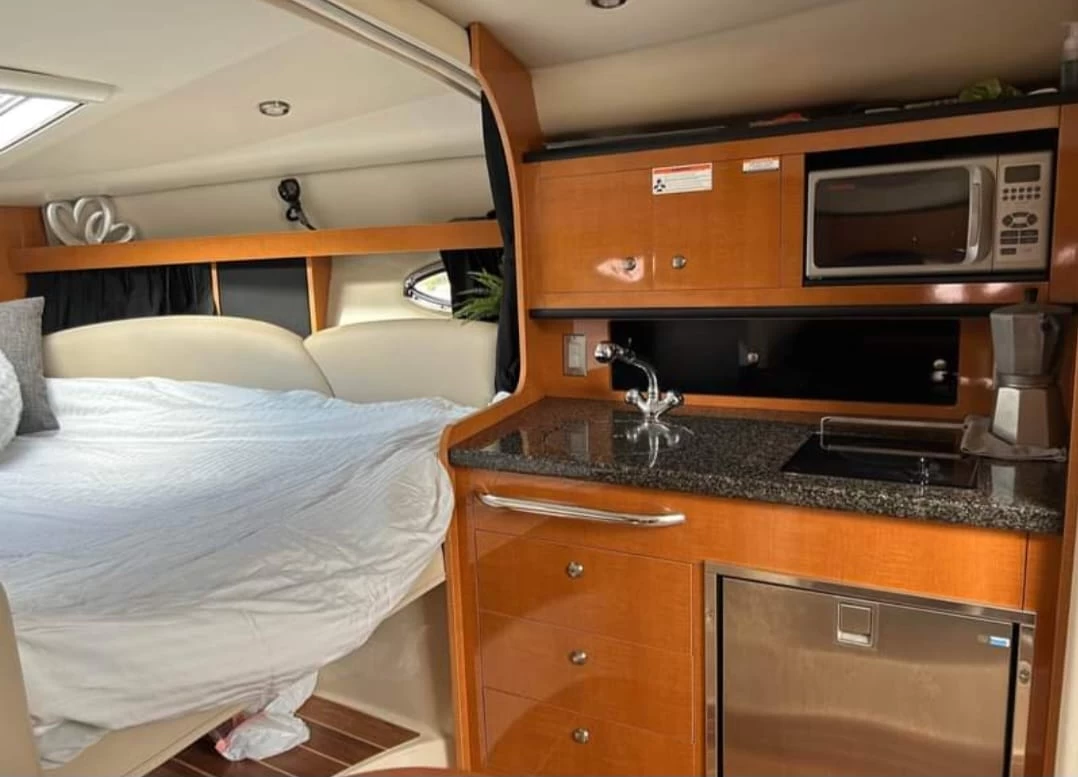 Chaparral 32" — Gallery 7
